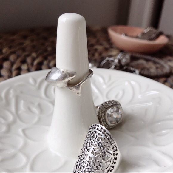 Sterling Silver Ring - Picture 5 of 6